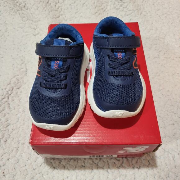 NIB New Balance Baby 520 V8 Bungee Running Shoe Navy size 3 US Unisex Infant - Picture 3 of 7